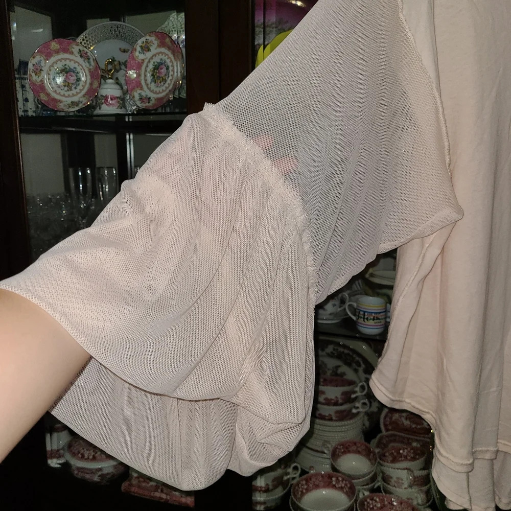 Free People Women's Still Got It Tee in Pink Flowy Girly Cottagecore Top Medium - Picture 3 of 9